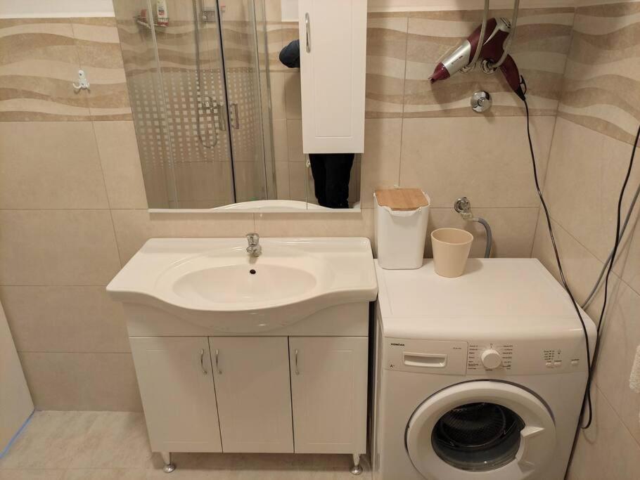 Beautiful Apartment With 2 Terraces And A Parking Space Kaštela Екстериор снимка